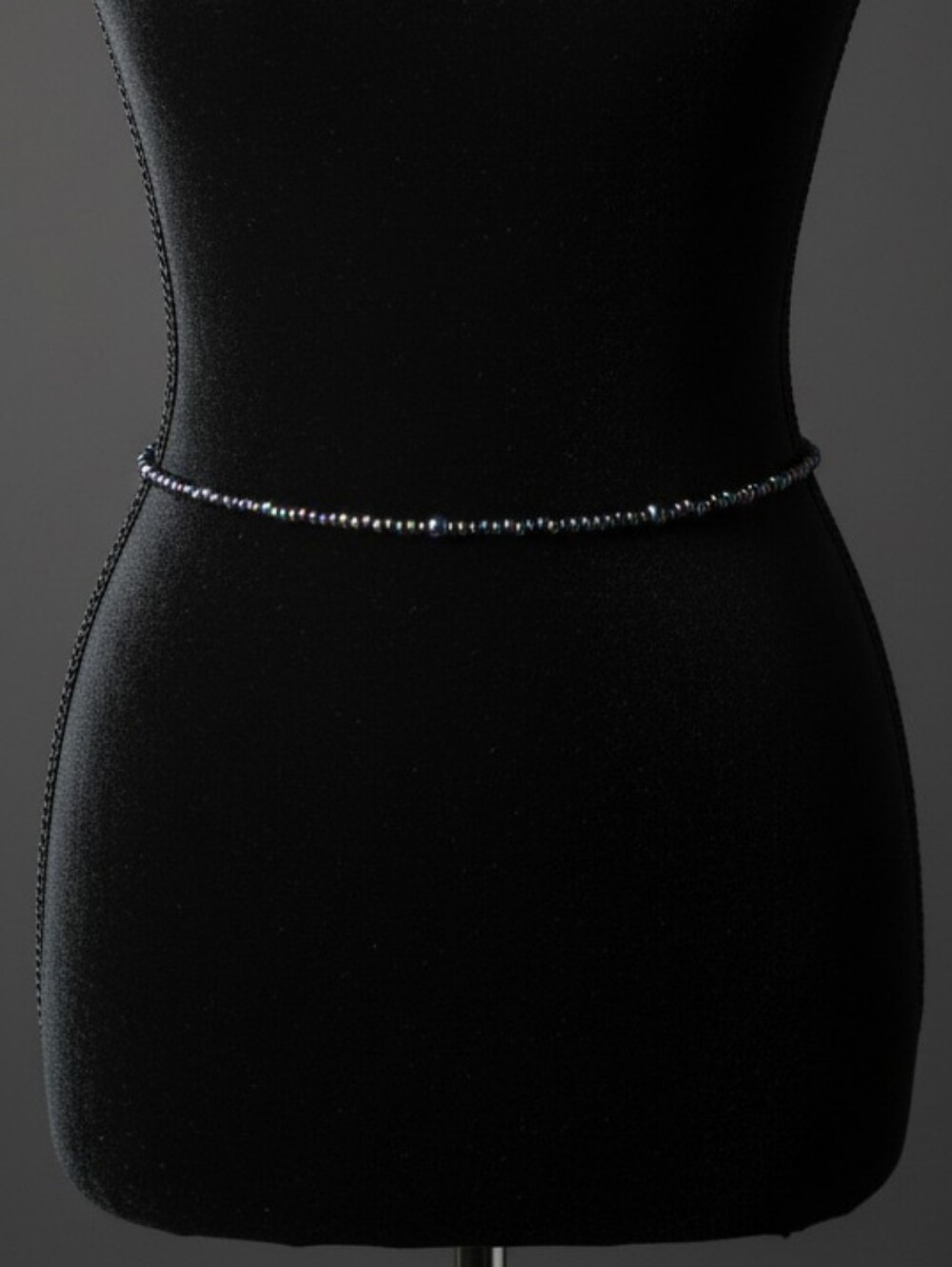 Delicate Black Beaded Waist Chain Belt with Iridescent Accents
